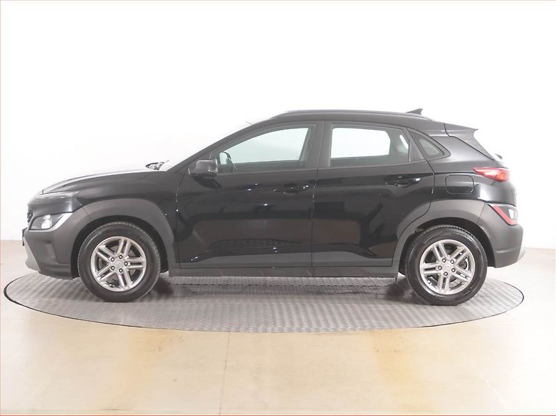 Hyundai Kona (2022) Comfort 1.0 T-GDI, Serv.kniha - fotka 3 z 17