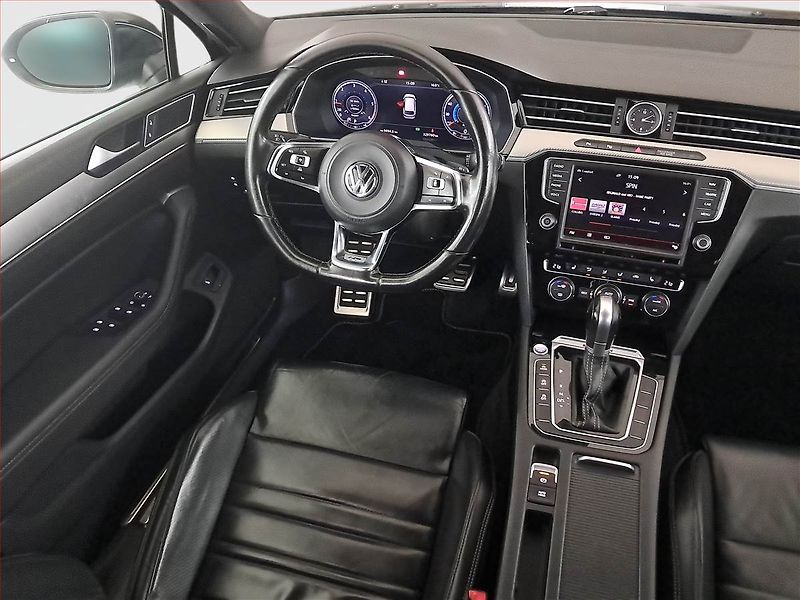 Volkswagen Passat (2016) R-Line 2.0 BiTDI, 4X4 - fotka 7 z 20