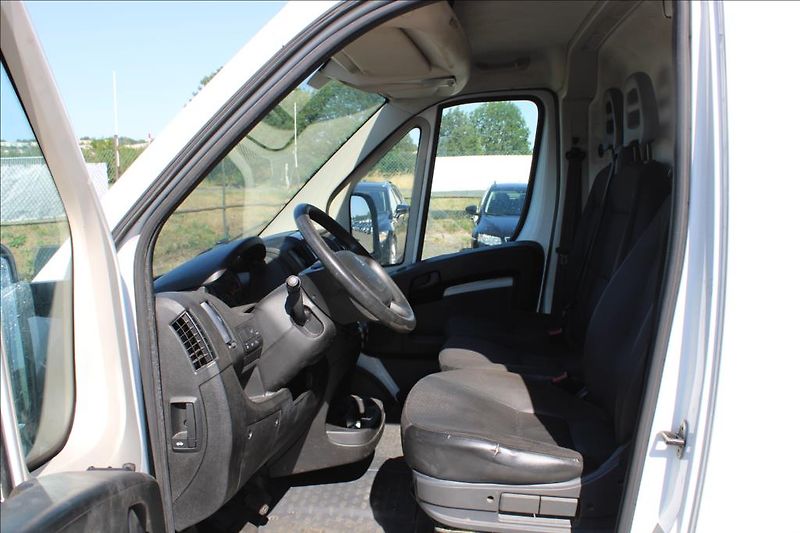 Peugeot Boxer 2,2 HDi  L2/H2, SERVISKA, DPH - fotka 11 z 25