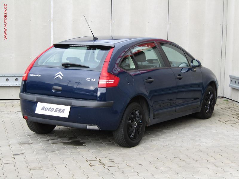 Citroën C4 (2007) 1.4i 16V, ČR, servis.kniha - fotka 4 z 17