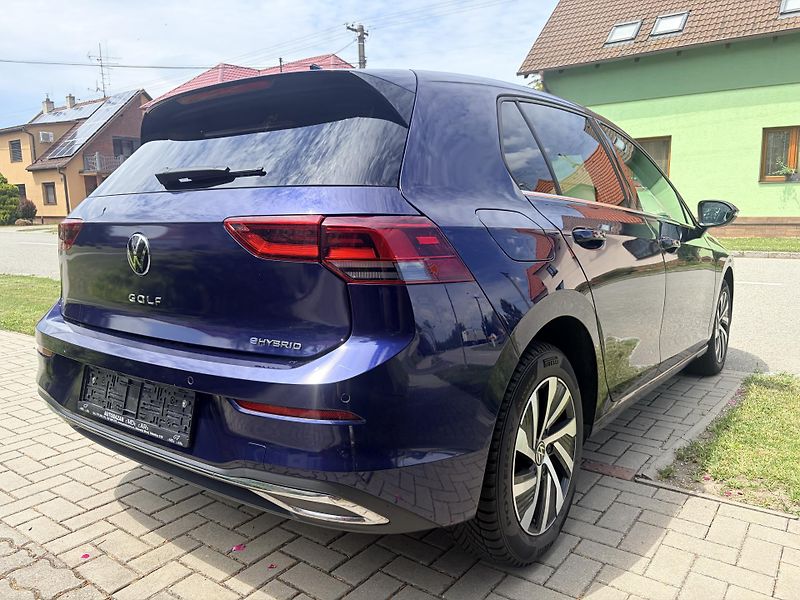 Volkswagen Golf 1.4TSI HYBRID VIRTUAL LED - fotka 4 z 50