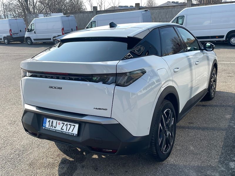 Peugeot 3008 (2025) Allure Hybrid 145k e-DCS6 - fotka 3 z 8