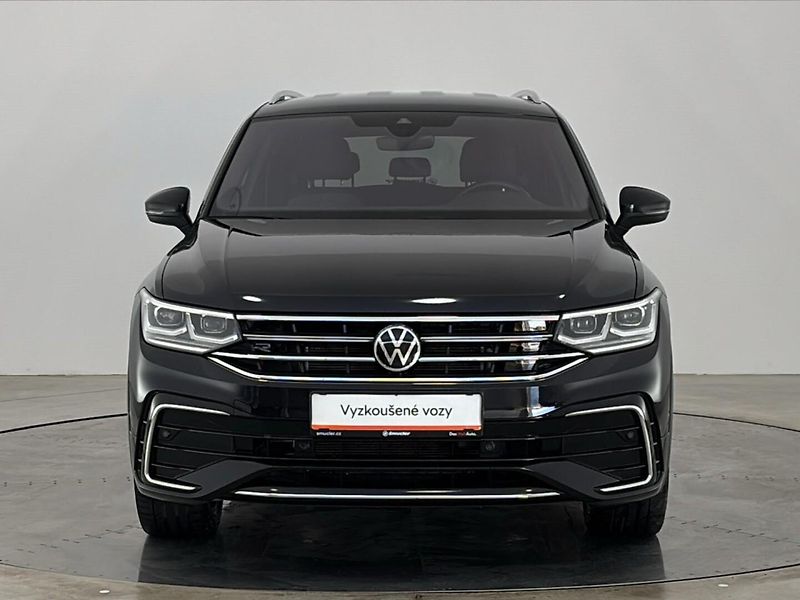 Volkswagen Tiguan R-Line 4MOT DSG - fotka 4 z 31