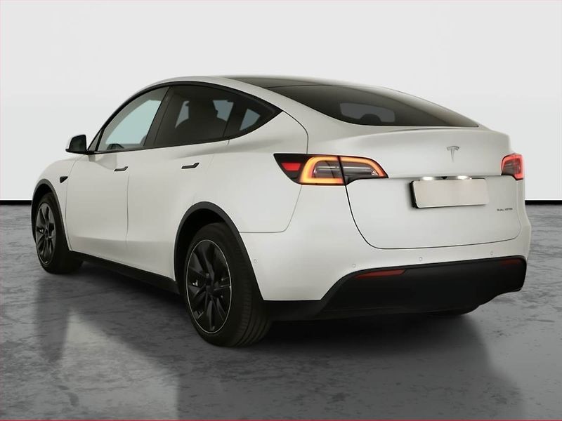 Tesla Model Y (2022) Long Range AWD 79kWh, SoH 91% - fotka 4 z 27