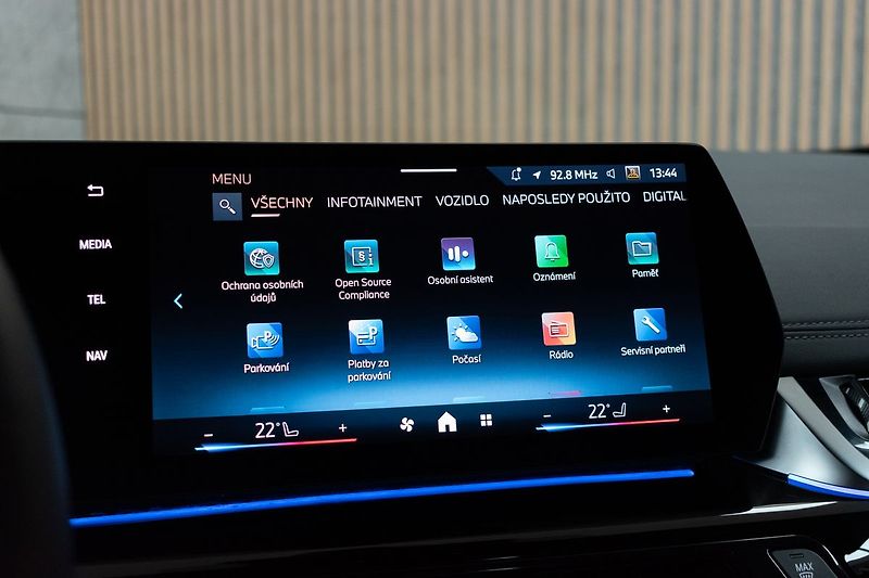 BMW Řada 2 218d ///MSPORT*ZÁRUKA*DPH*ČR 1 - fotka 30 z 49