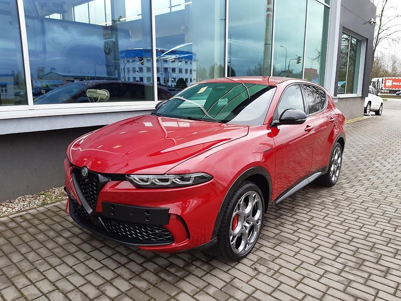 Alfa Romeo Tonale (2023) 1,3 PHEV 280 PS  Veloce - fotka 5 z 48