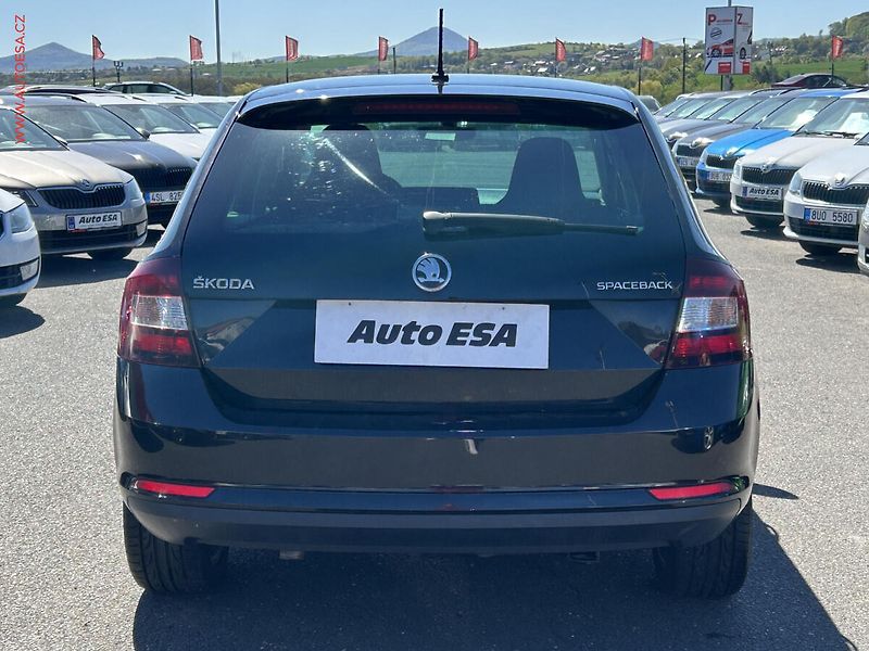 Škoda Rapid (2016) 1.4 TDi, servis.kniha - fotka 5 z 15