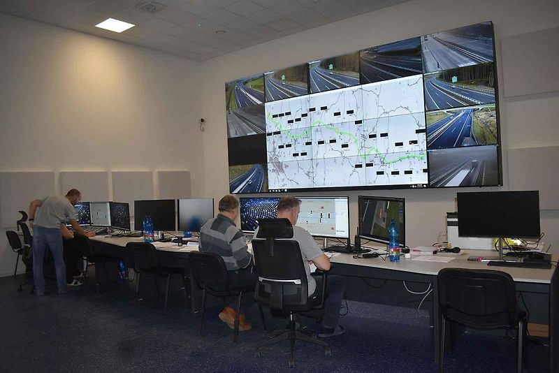 Ještě před Vánoci se otevřou poslední budované kilometry dálnice D4, přípravy v těchto dnech finišují.