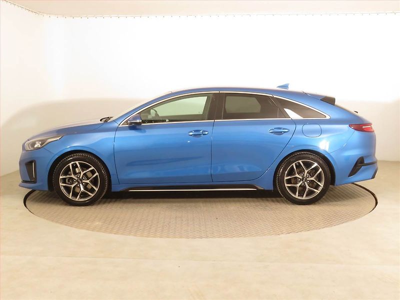 Kia Pro_Ceed (2019) GT-Line 1.4 T-GDI, Serv.kniha - fotka 3 z 17