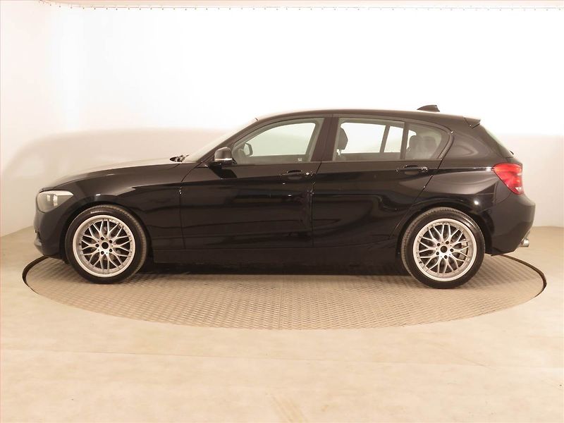 BMW Řada 1 (2012) 116d, Serv.kniha, Navi - fotka 3 z 16