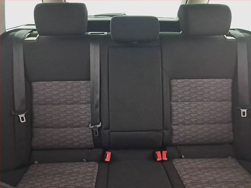 Škoda Octavia (2013) 2.0 TDI, Serv.kniha, Tempomat - fotka 10 z 18