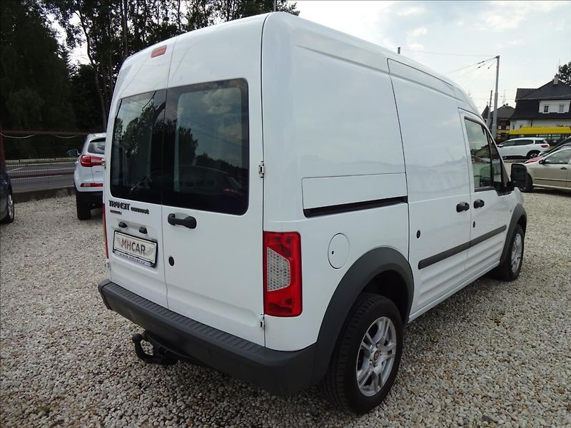 Ford Transit Connect 1,8 TDCi 66kW !!DPH!! - fotka 7 z 42