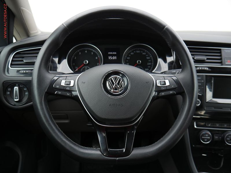 Volkswagen Golf (2013) 1.4 TSi, Highline, bixen - fotka 16 z 16