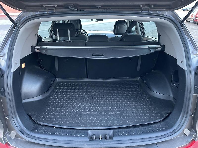 Kia Sportage 2,0 CRDi*100kW*161. tis. km* - fotka 30 z 37