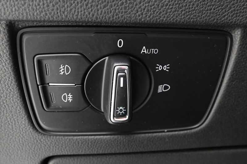 Volkswagen Passat 2,0 TDI 110 kW Business Záruka - fotka 27 z 31