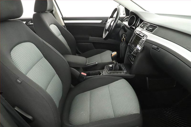 Škoda Superb (2010) 2.0 TDI, 4X4, nová STK - fotka 7 z 13