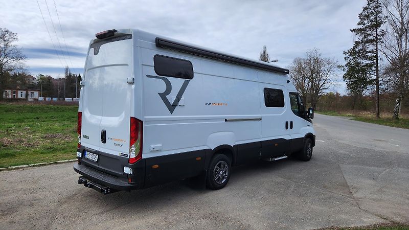 Iveco 50C18HA8V/P 3,0D RVEvolution  - fotka 2 z 33