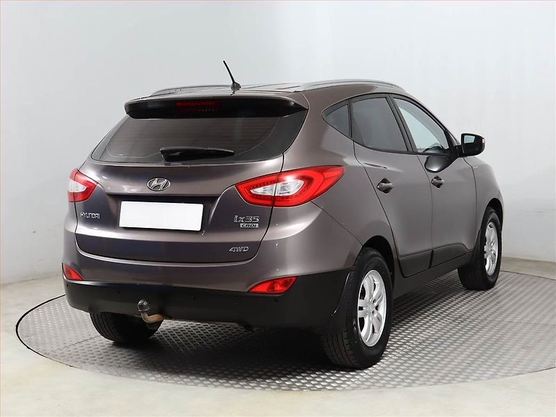 Hyundai ix35 (2014) 2.0 CRDi, 4X4, Serv.kniha - fotka 5 z 16