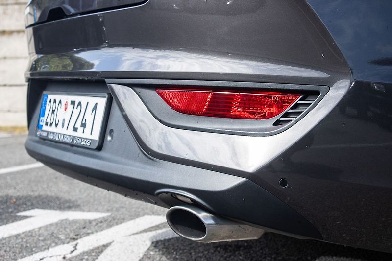 Hyundai i30 - fotka 9 z 20