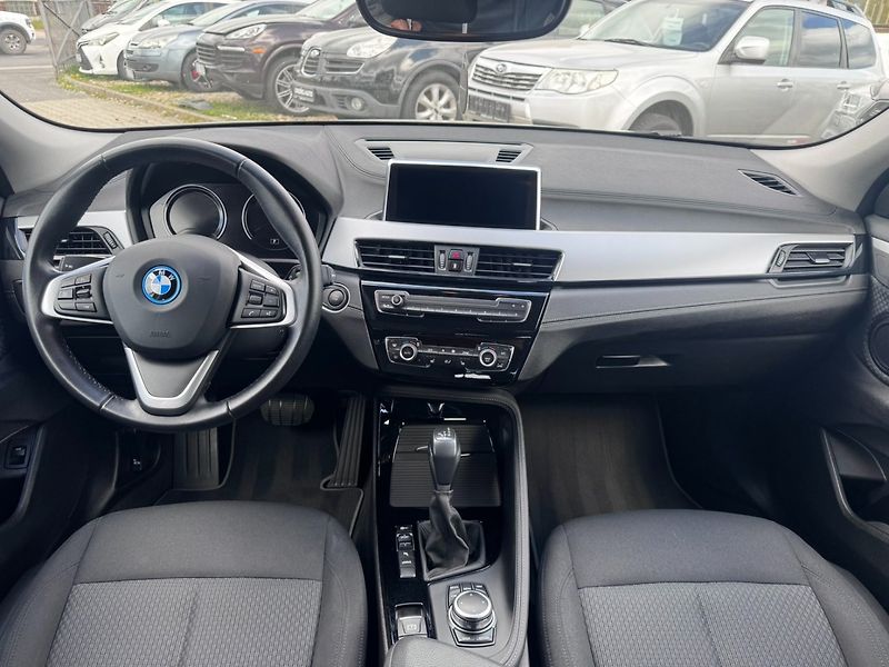BMW X2 (2022) 4X4 25E 1,5i 162KW ZÁRUKA DPH - fotka 23 z 50
