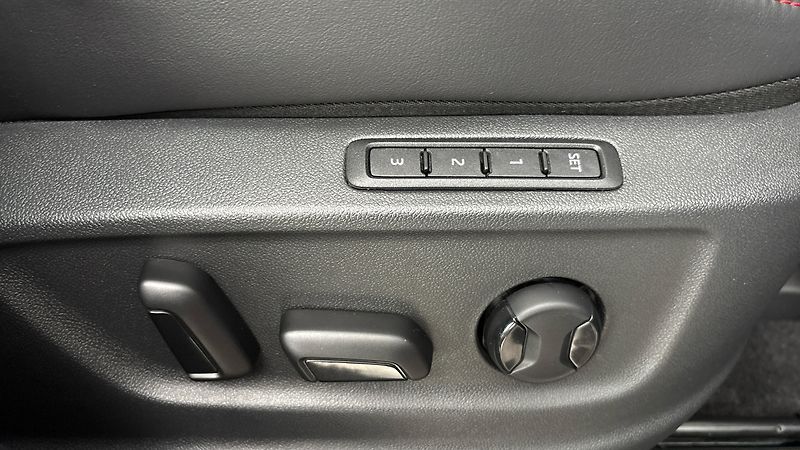 Škoda Kodiaq 2.0 TSI DSG 4x4 RS - fotka 23 z 35