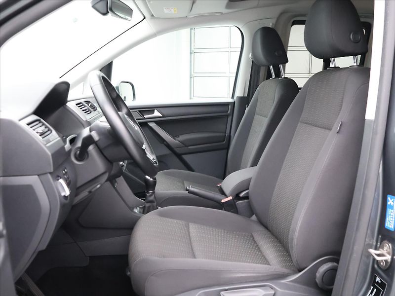 Volkswagen Caddy 1,4 TSI 92kW Maxi 7-Míst Xenon - fotka 9 z 30