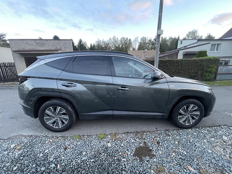 Hyundai Tucson (2023) 1,6 T-GDI 4x4 132 kW MHEV - fotka 6 z 28
