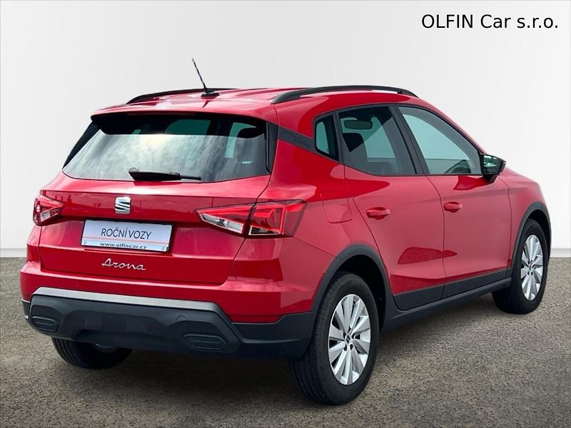 Seat Arona 1,0 TSi 70kW STYLE - fotka 2 z 25