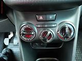 Peugeot 2008 (2019) 1.2 PT, 1.maj,ČR, Active - náhled 14