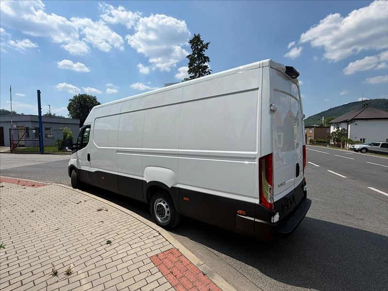 Iveco Daily 3,0   35s18 - fotka 6 z 28