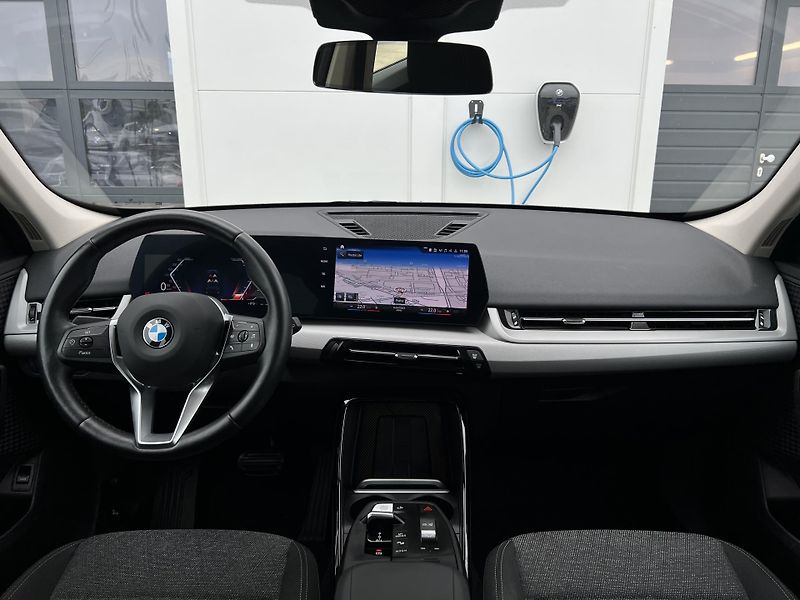 BMW X1 sDrive18i - fotka 6 z 22