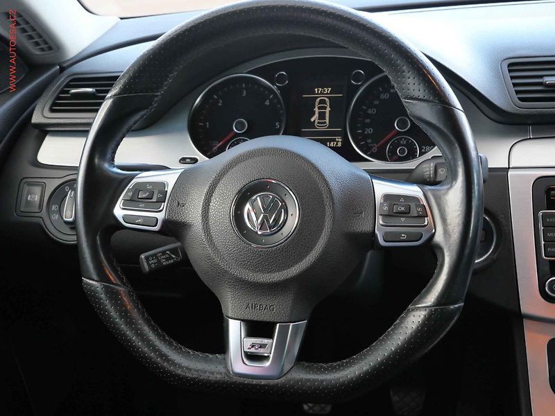 Volkswagen Passat CC (2010) 2.0 TDi, ČR, STK9/28 - fotka 14 z 18