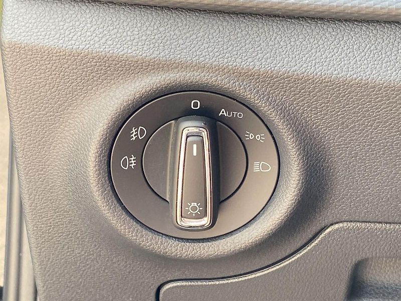 Škoda Scala (2022) 1.5 TSI DSG Ambition - fotka 12 z 30