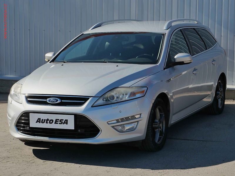 Ford Mondeo (2010) 2.0 TDCI, AT, navi, xenon - fotka 3 z 21