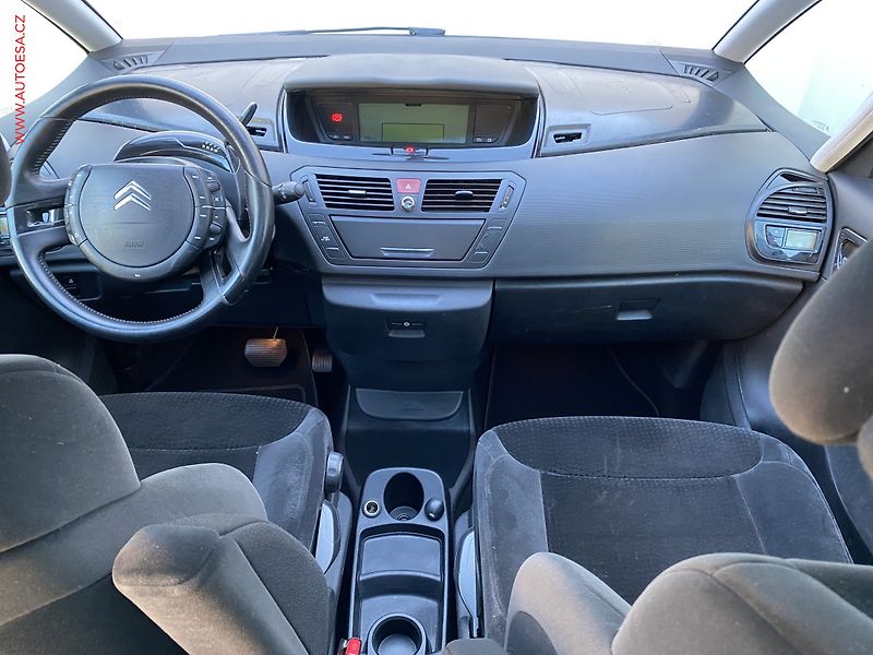 Citroën C4 Picasso (2008) 2.0i, AT, xenon, autoAC - fotka 8 z 19