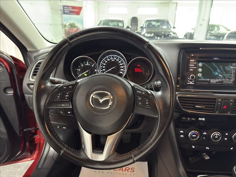 Mazda 6 2,2   D 129 kW SPORT BOSE 1.MA - fotka 10 z 43