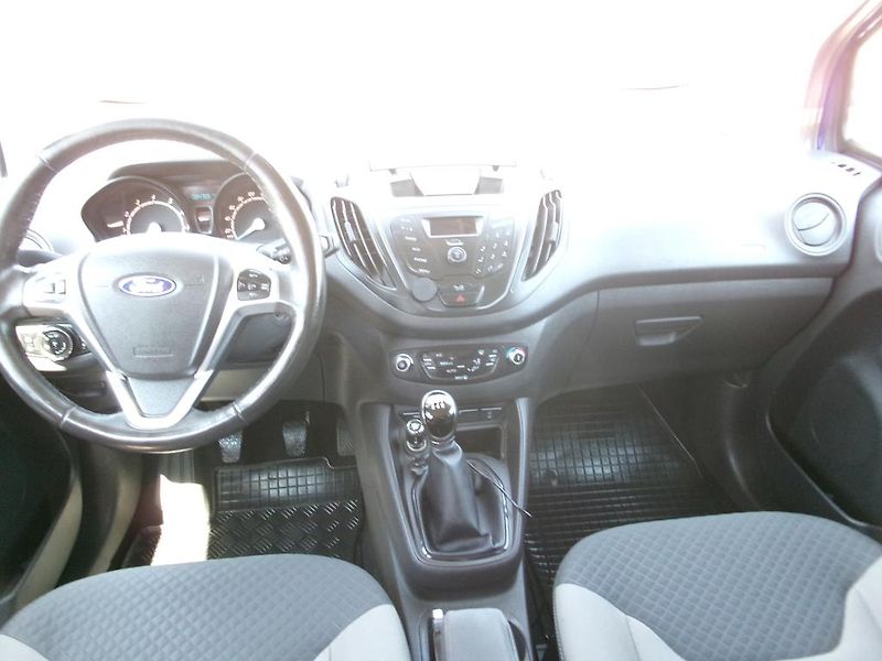 Ford Tourneo Courier (2018) 1.0 ECO BOOST,KOUPENO ČR - fotka 9 z 15