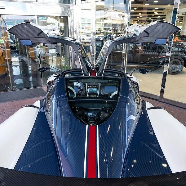Pagani Huayra (2018) Limitovaná série BC s V12 - fotka 18 z 19