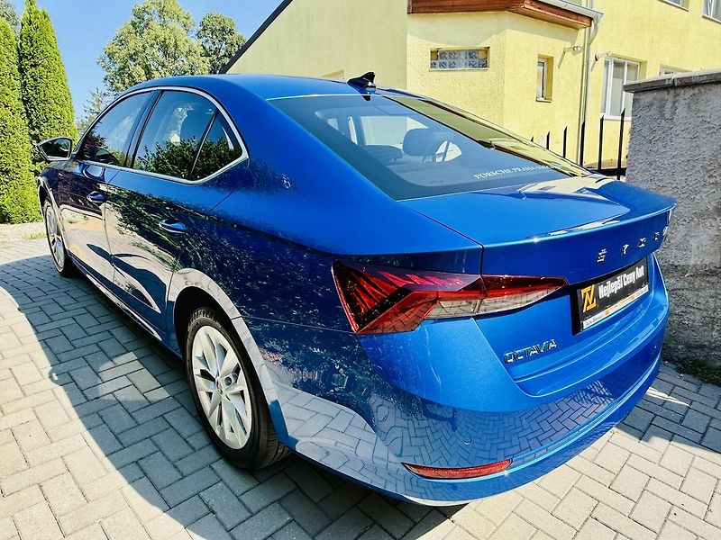 Škoda Octavia (2022) 2,0TDi 85kW Koup.ČR,Vyhř. Okno - fotka 14 z 17