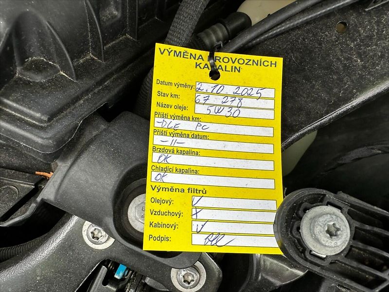 BMW X1 2,0 140kW-xDRIVE-CZ-DPH-VÝBAVA - fotka 43 z 44