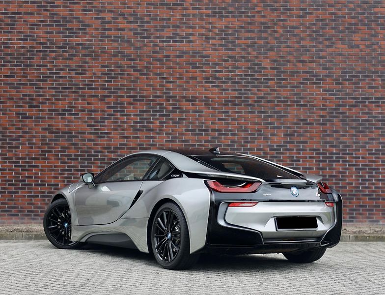BMW i8 (2018) xdrive Laser - fotka 2 z 44