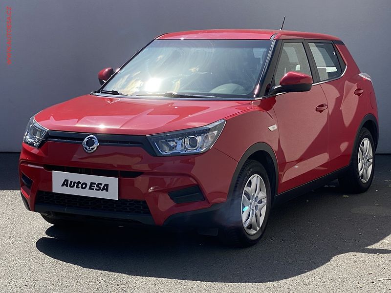 SsangYong Tivoli (2015) 1.6 i, AC, tempo - fotka 3 z 14
