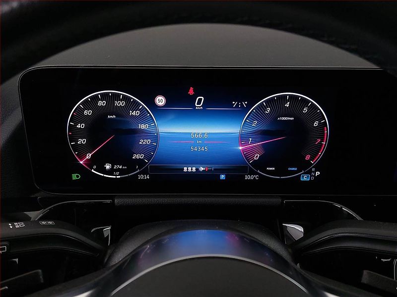Mercedes-Benz GLA (2024) 180 - fotka 9 z 20