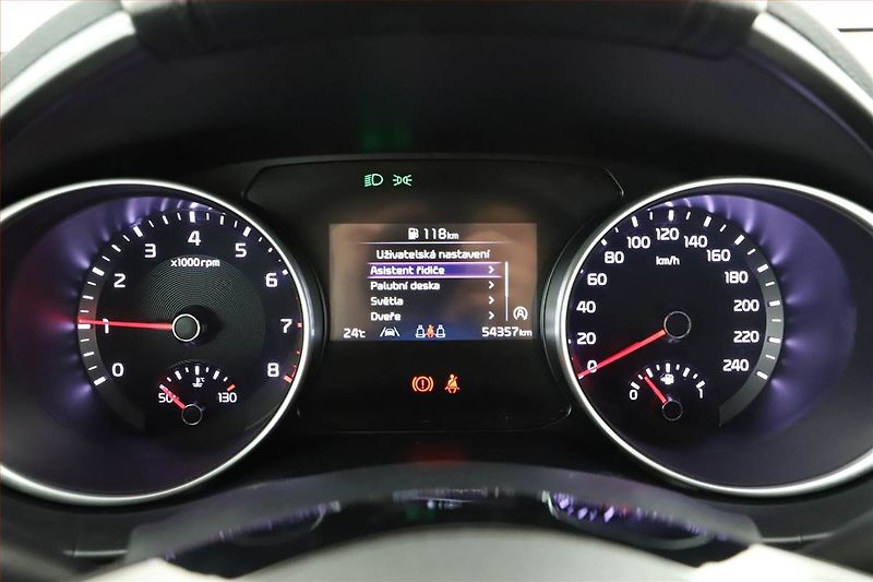 Kia Ceed (2023) Spin 1.0 T-GDI, SPIN, DPH - fotka 8 z 13