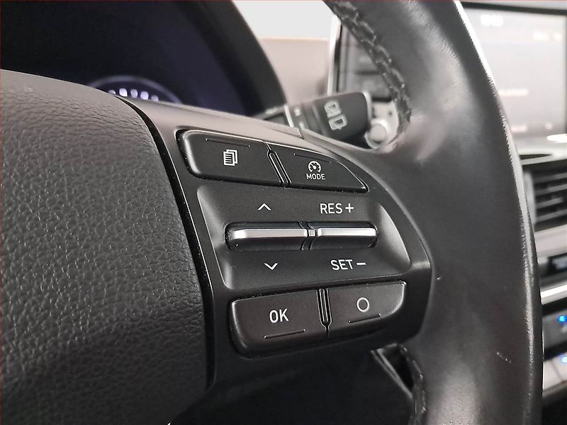 Hyundai i30 (2020) Comfort 1.0 T-GDI, Serv.kniha - fotka 15 z 18