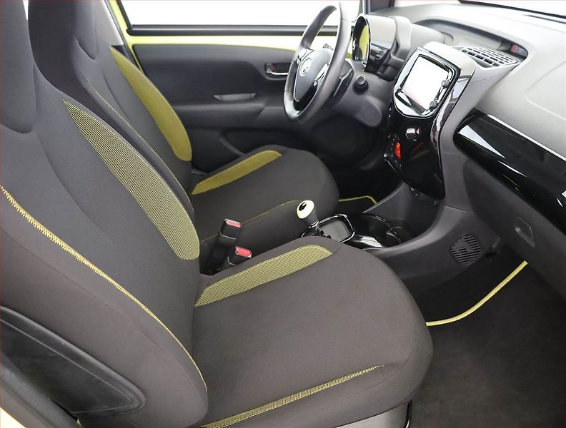 Toyota Aygo (2016) 1.0 VVT-i, Automat, ČR,1.maj - fotka 7 z 18