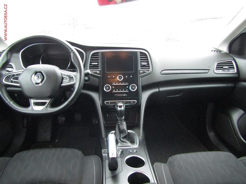 Renault Mégane (2019) 1.3 TCe, ČR - fotka 8 z 20