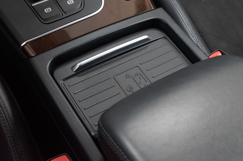 Audi Q5 40 TDI 4x4*AIR*TAŽNÉ*KAMERA360 - fotka 26 z 46