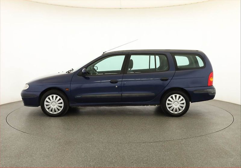 Renault Mégane (2003) 1.6 16V , Klima - fotka 3 z 14