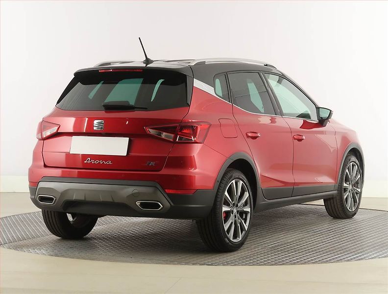 Seat Arona (2025) FR 1.0 TSI - fotka 5 z 21